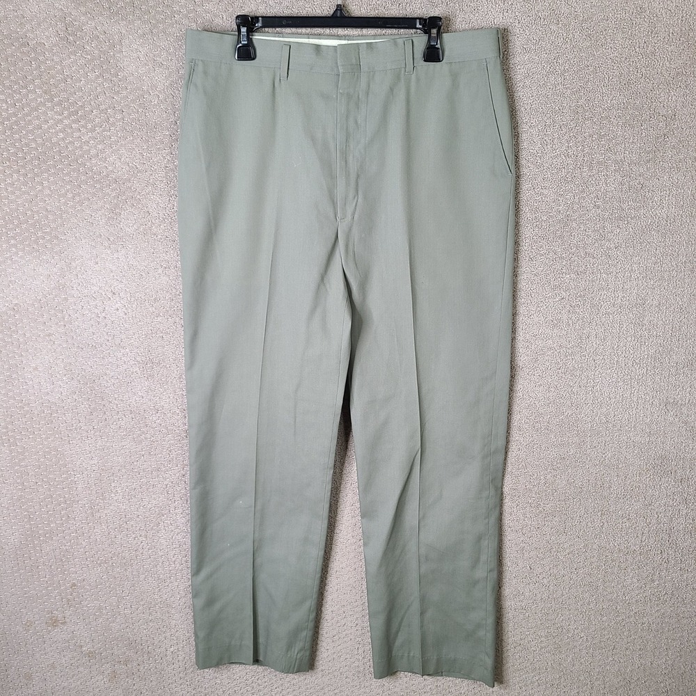 Haggar Pants Mens 36x32 Beige Chino Straight Fit Poly Cotton Casual Made In USA